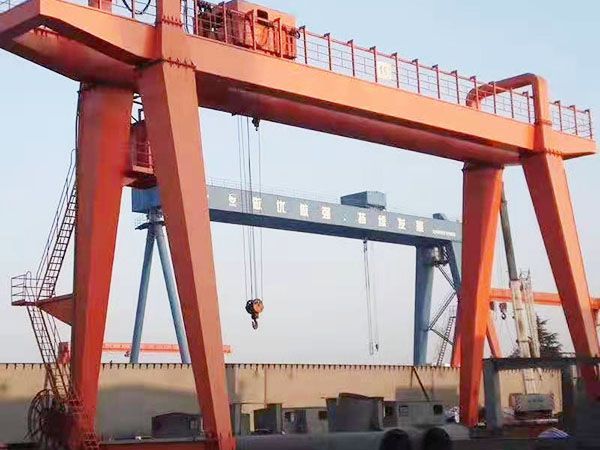 Method of welding gantry crane