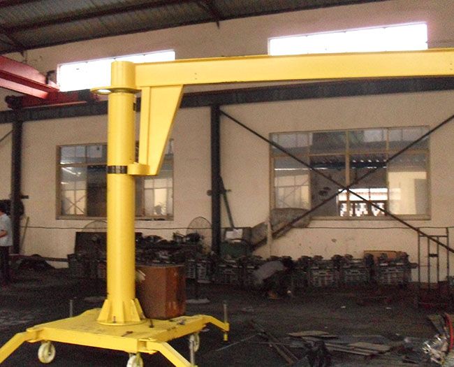 Characteristics of standing column cantilever crane