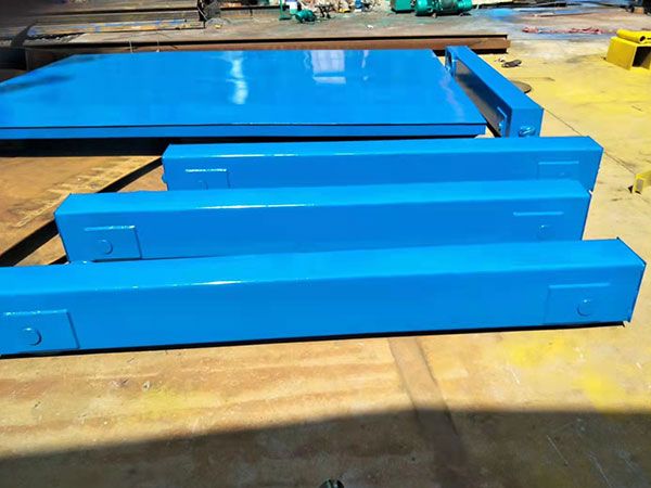 Flat ground vehicle