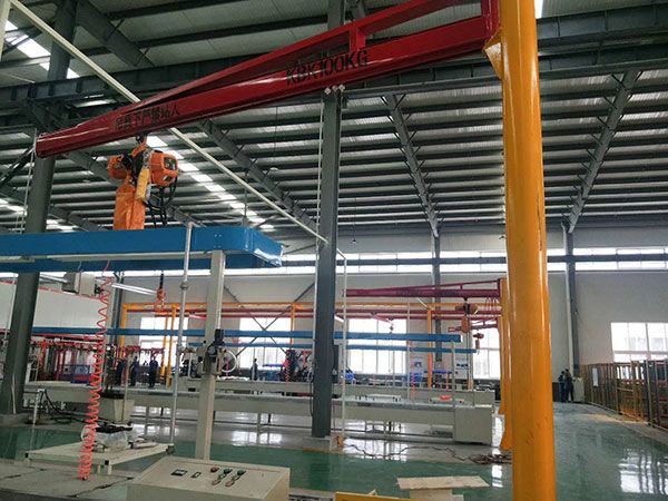 Cantilever crane