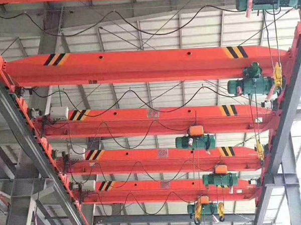 What are the misconceptions in the use of single beam gantry cranes: