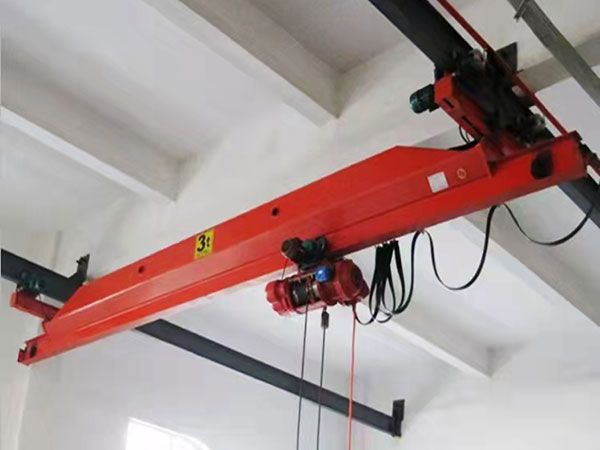 悬挂式起重机